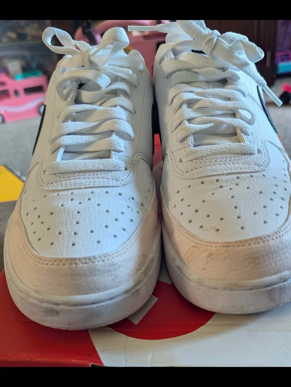 Nike Men’s White Leather Sneakers with Black Swoosh